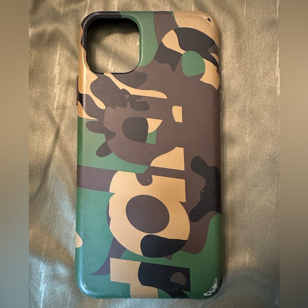 Supreme iPhone 11 ProMax case